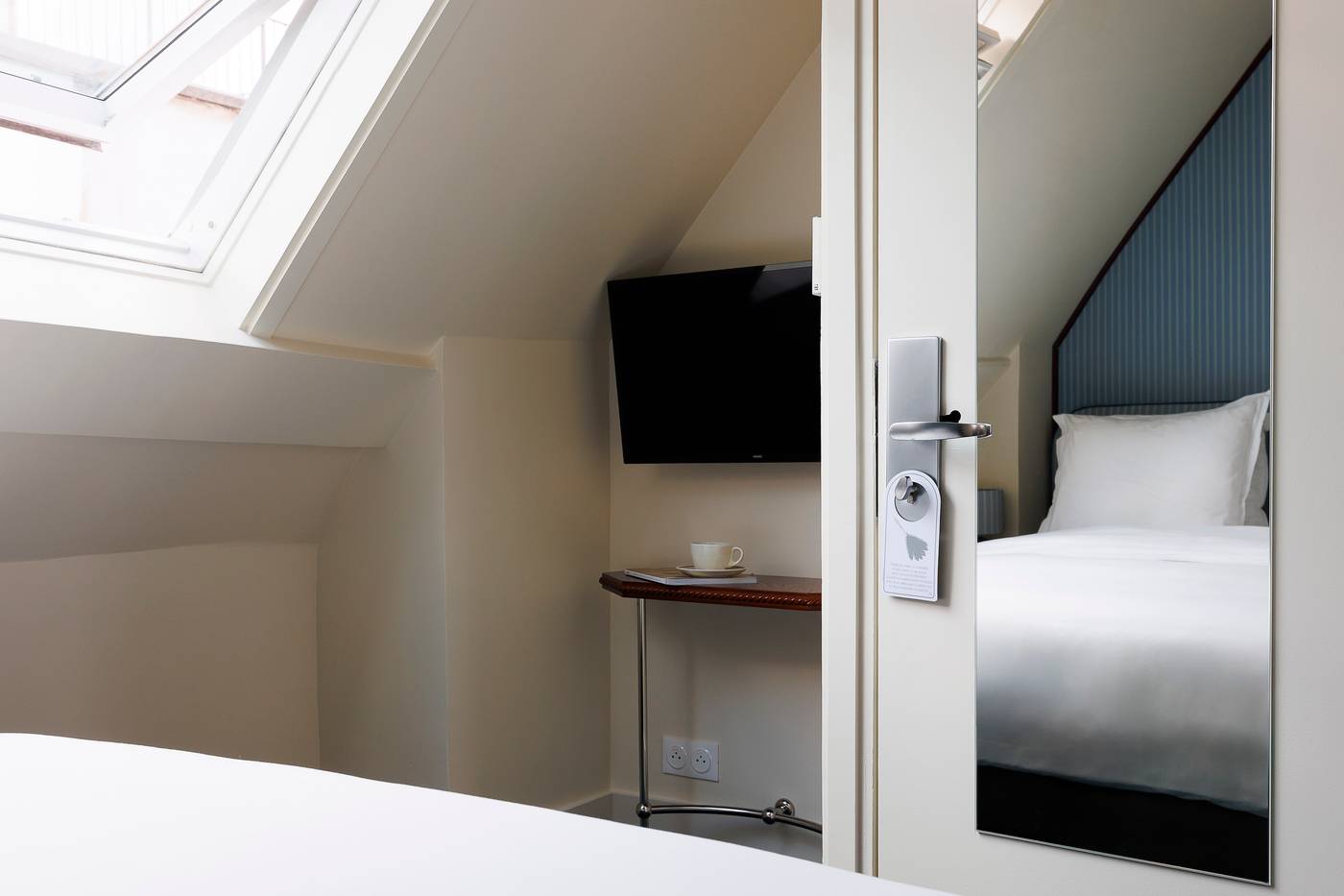 Hotel-de-Charonne-Room-44