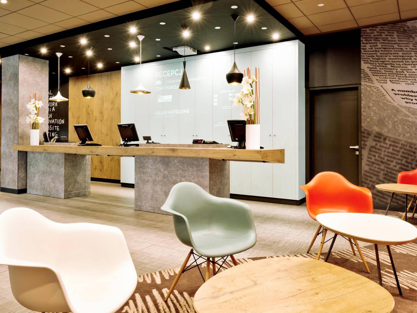 ibis-Krakow-Centrum-Lobby-5