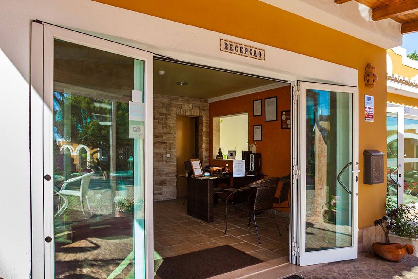 Montinho-de-Ouro-Lobby-33