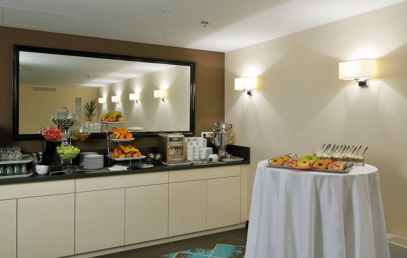 La-Prima-Fashion-Hotel-Conferences-43