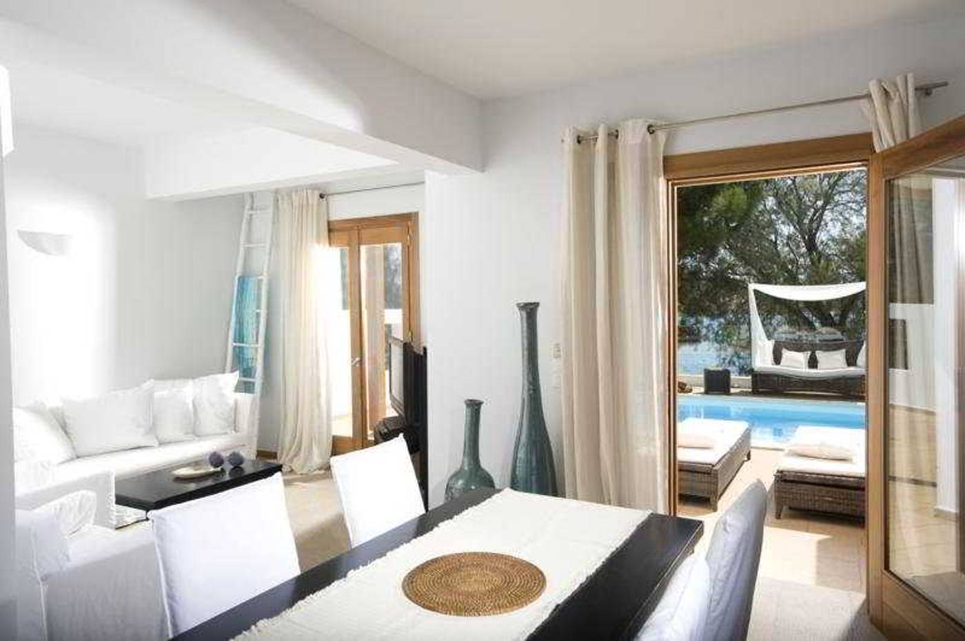 Minos-Beach-Art-Hotel-Room-45