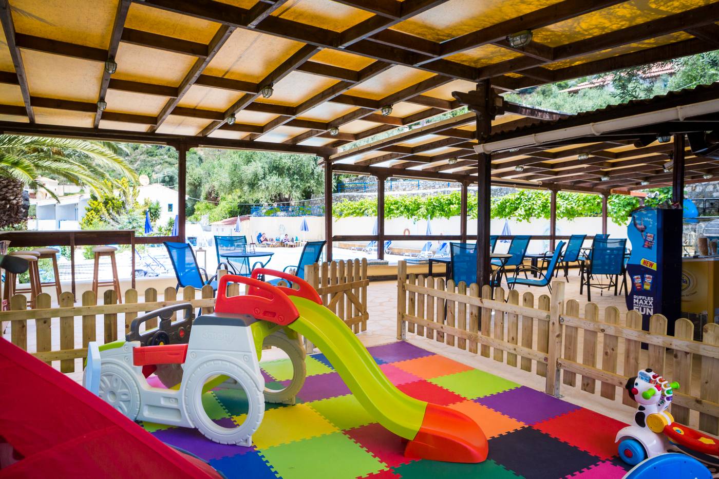 Metaxatos-Apartments-Bar-64