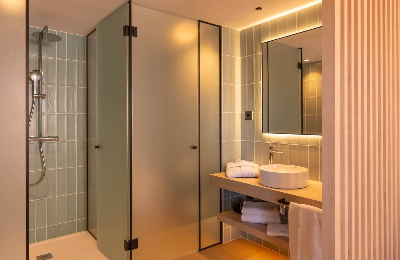 Aqua-Hotel-Montagut-Suites-Room-48