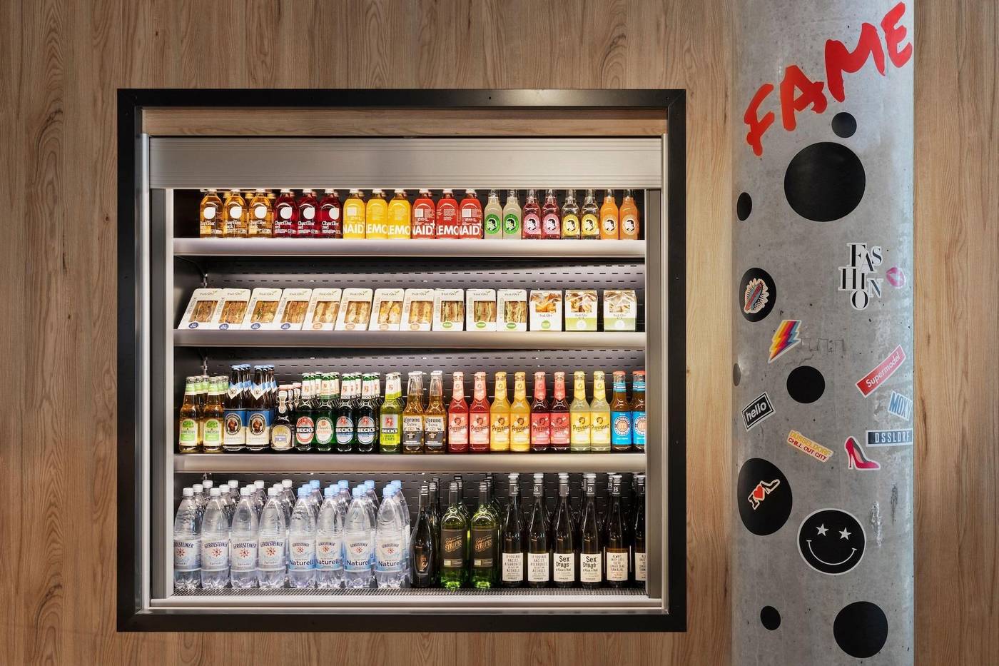 Moxy Duesseldorf City - Germany - Düsseldorf - Sports and Entertainment - 1