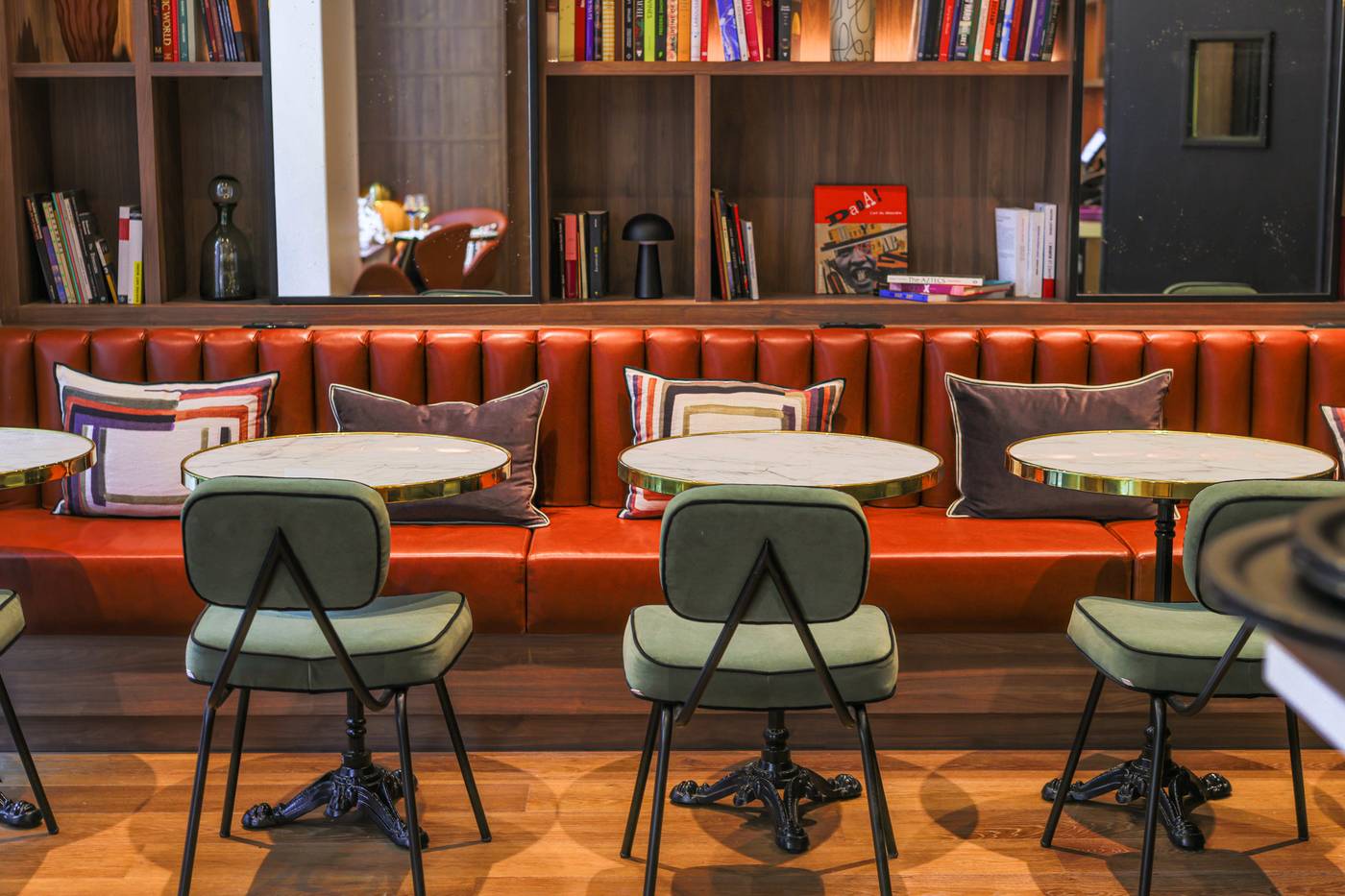 Hotel-Indigo-Paris-Opera-Restaurant-16