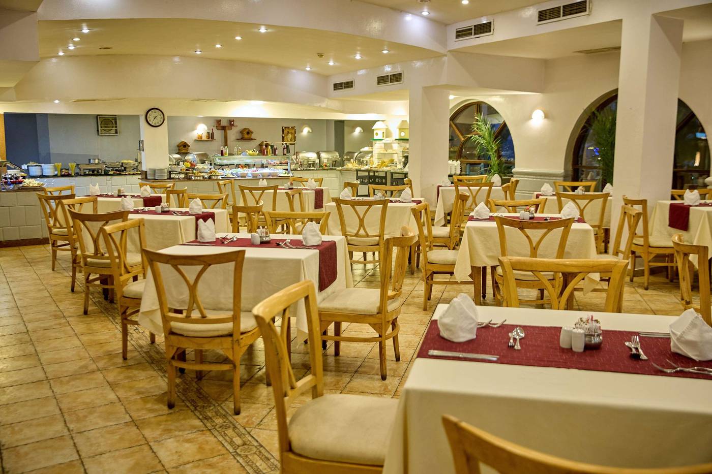 Tropitel-Dahab-Oasis-Restaurant-31