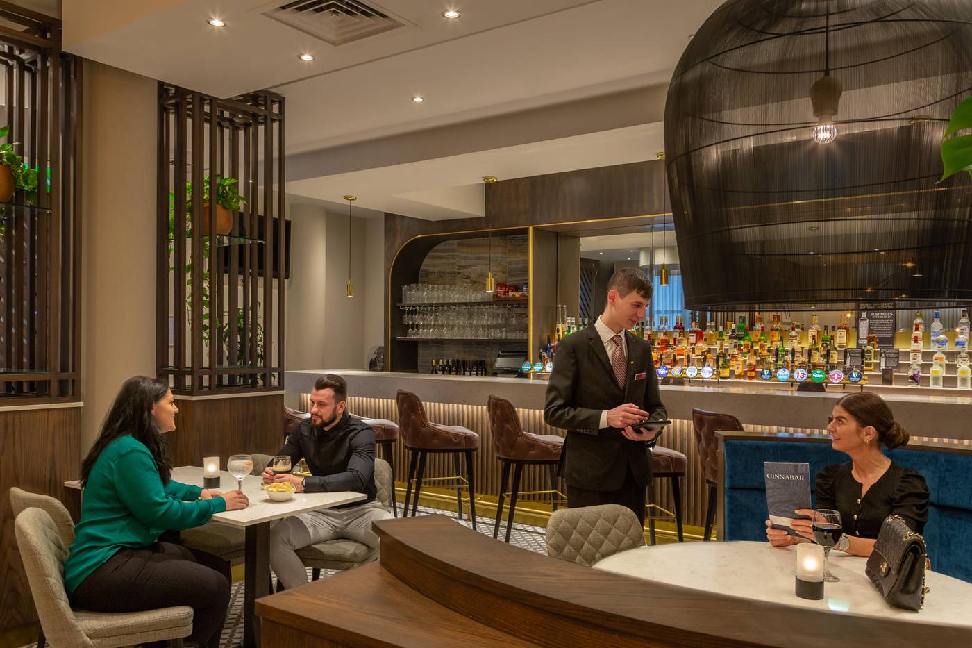 Crowne-Plaza-Dublin-Airport-Bar-14
