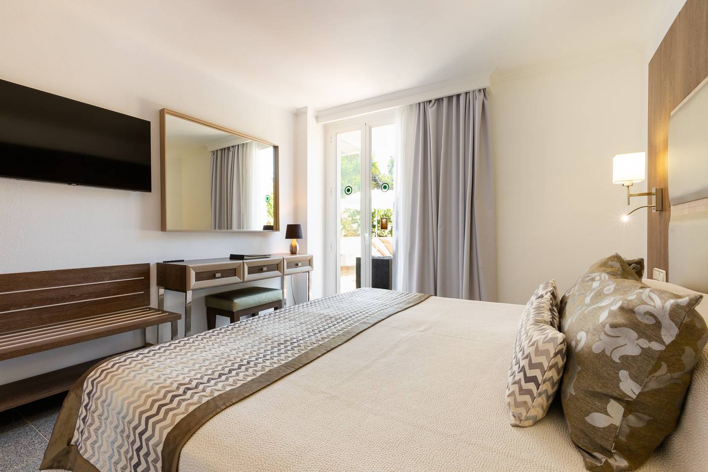 Suitehotel-S-Argamassa-Palace-Room-19