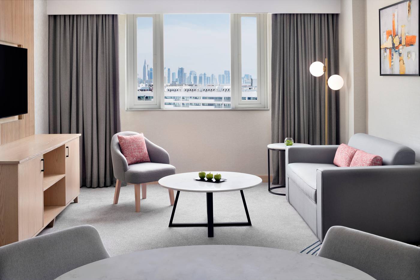 Crowne-Plaza-Jumeirah-Dubai-Room-19