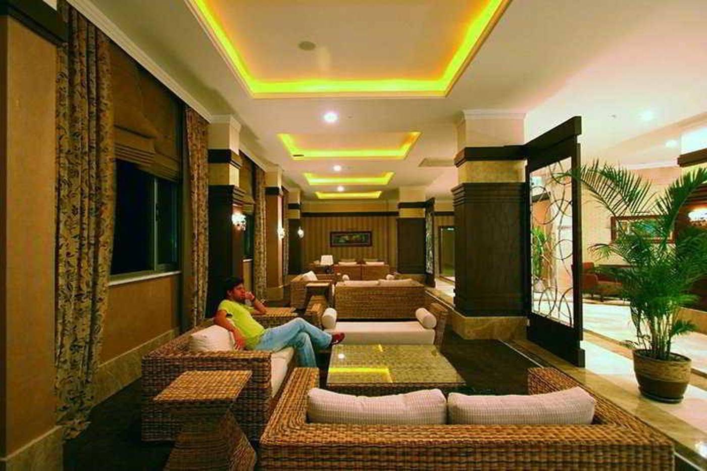 Side-Mare-Resort---Spa-Lobby-25