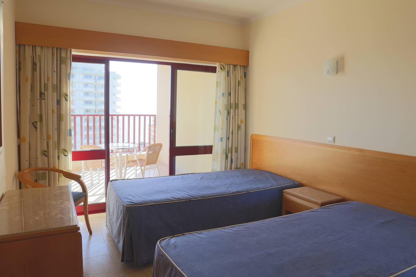 Clube-Praia-Mar-Room-10