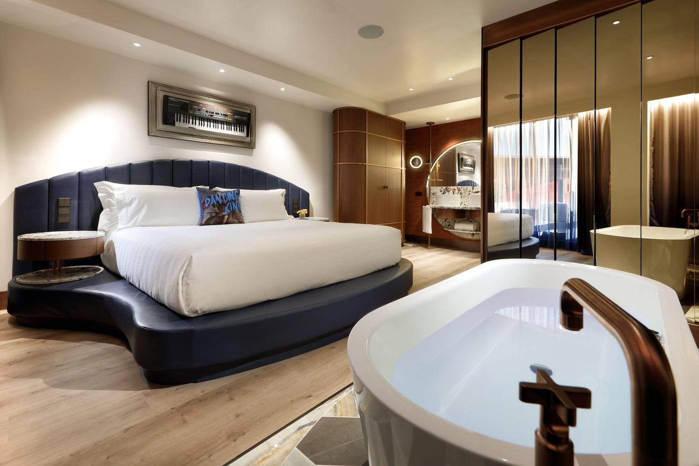 Hard-Rock-Hotel-Madrid-Room-9