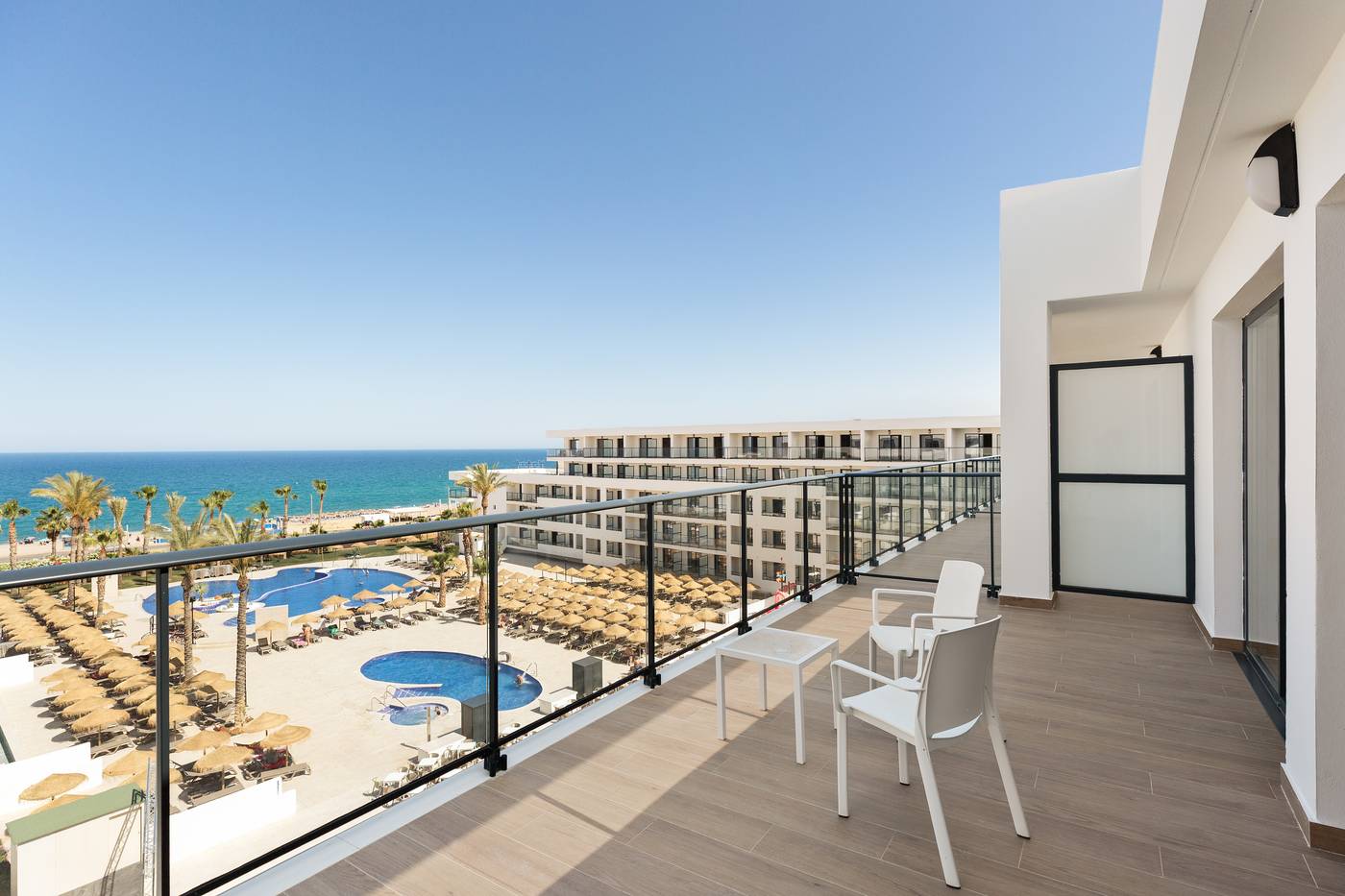 Best-Oasis-Tropical-Room-20