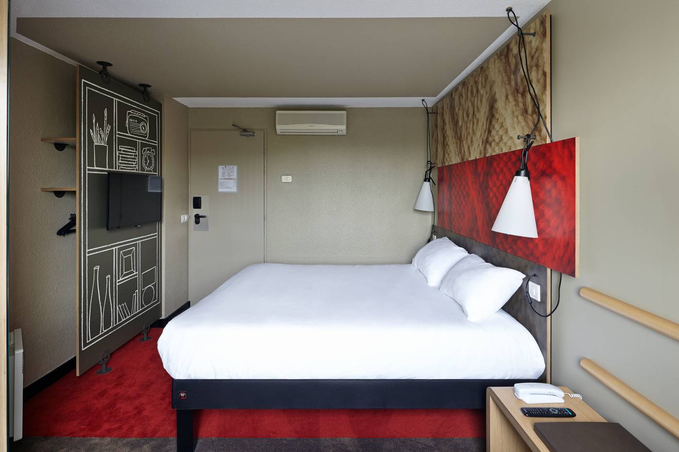 ibis-Marne-la-Vallee-Champs-Room-8