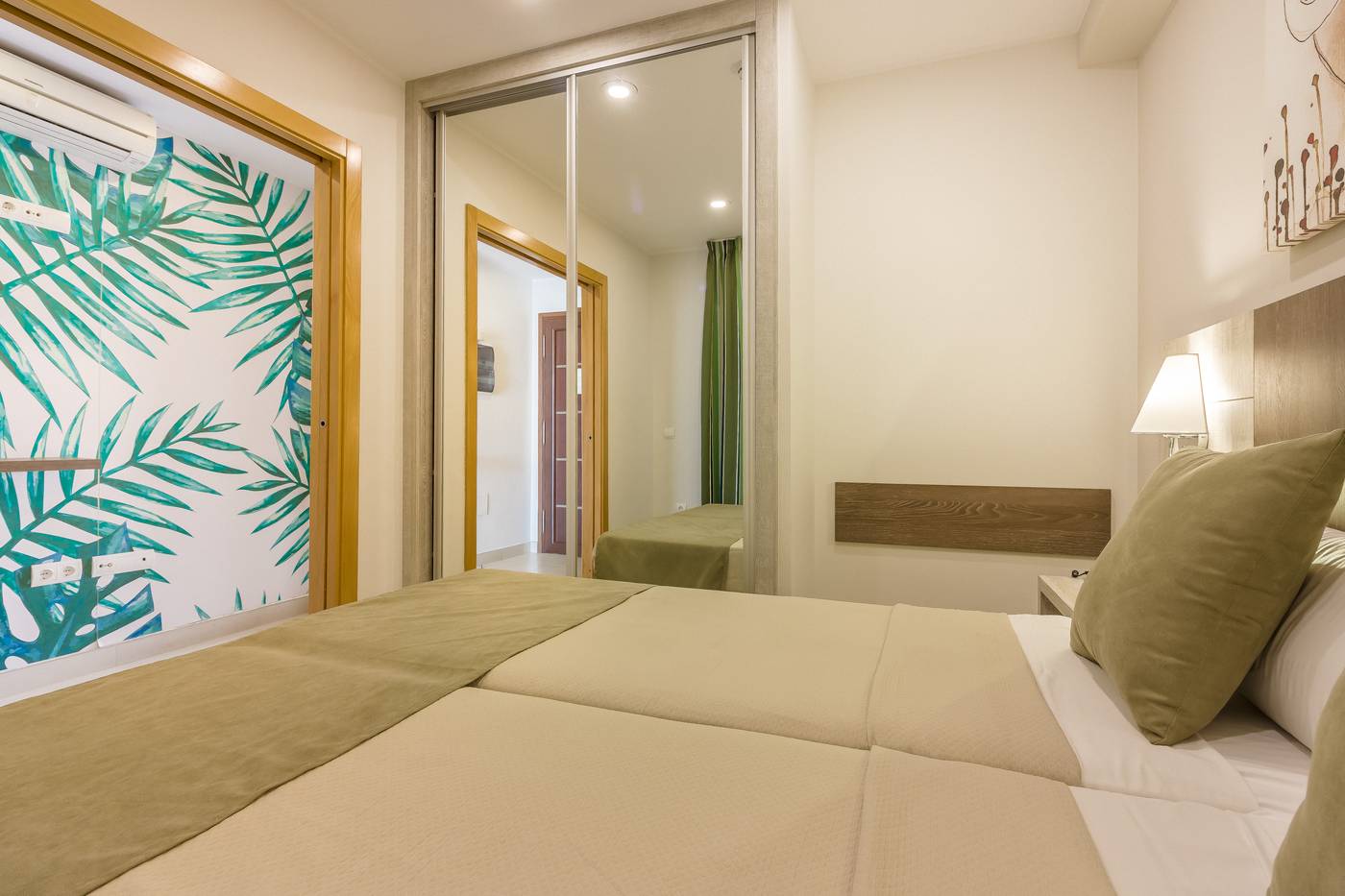 Diamond-Apartments-Room-21