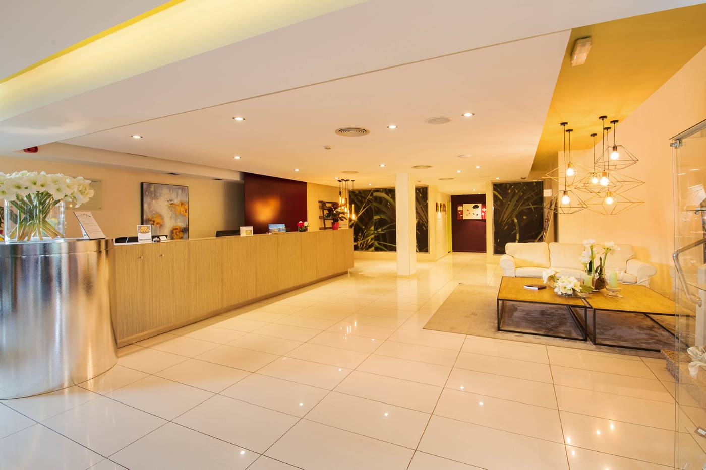 Eden-Park-Lobby-55