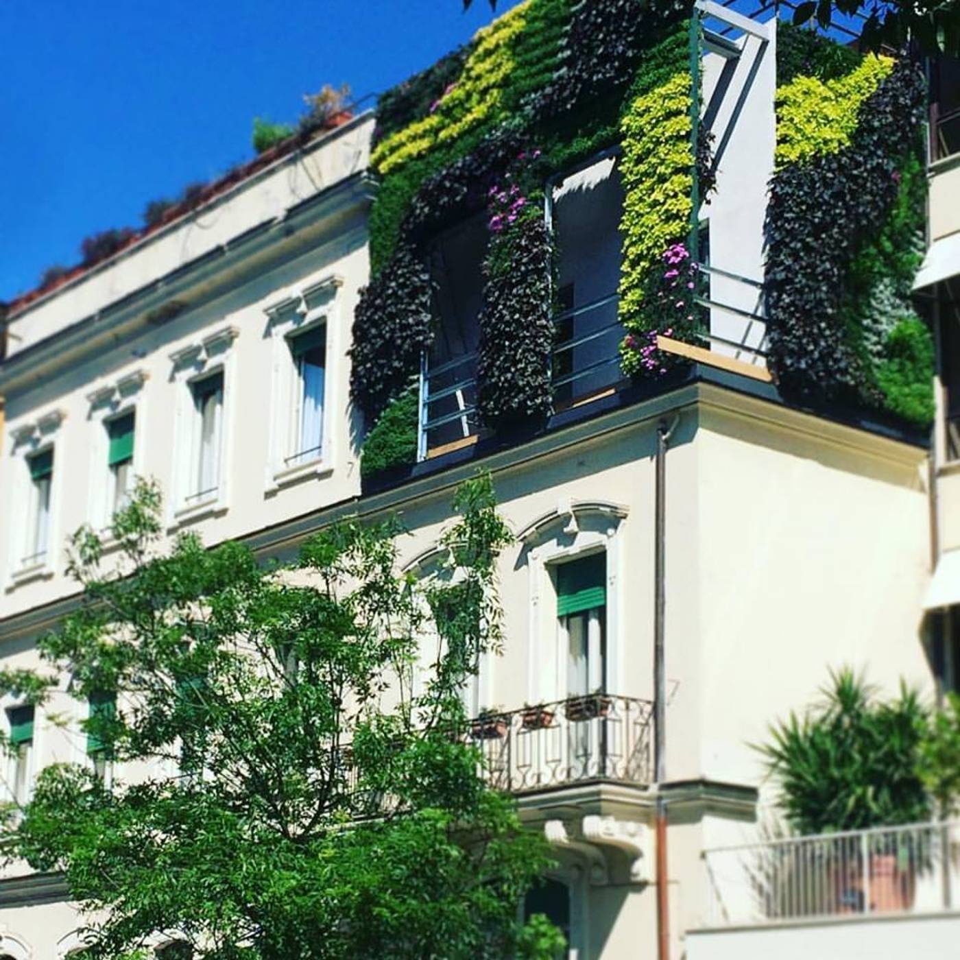 The-B-Place-General-view-9