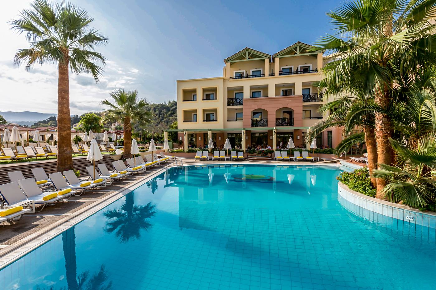 Samaina-Inn-Hotel-General-view-2