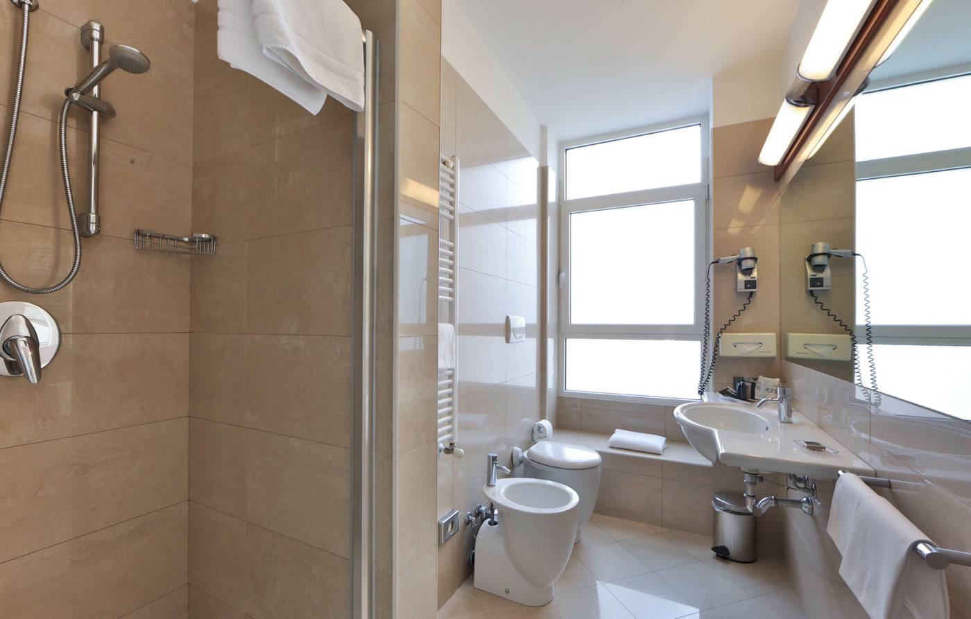 Best-Western-Hotel-Madison-Room-42