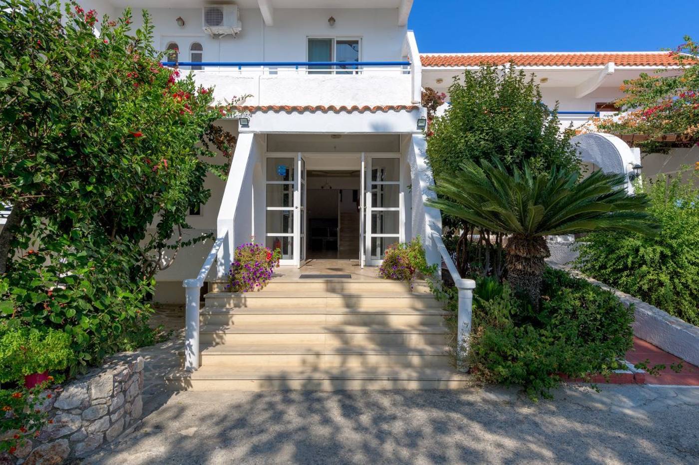 Nirvana Beach Hotel