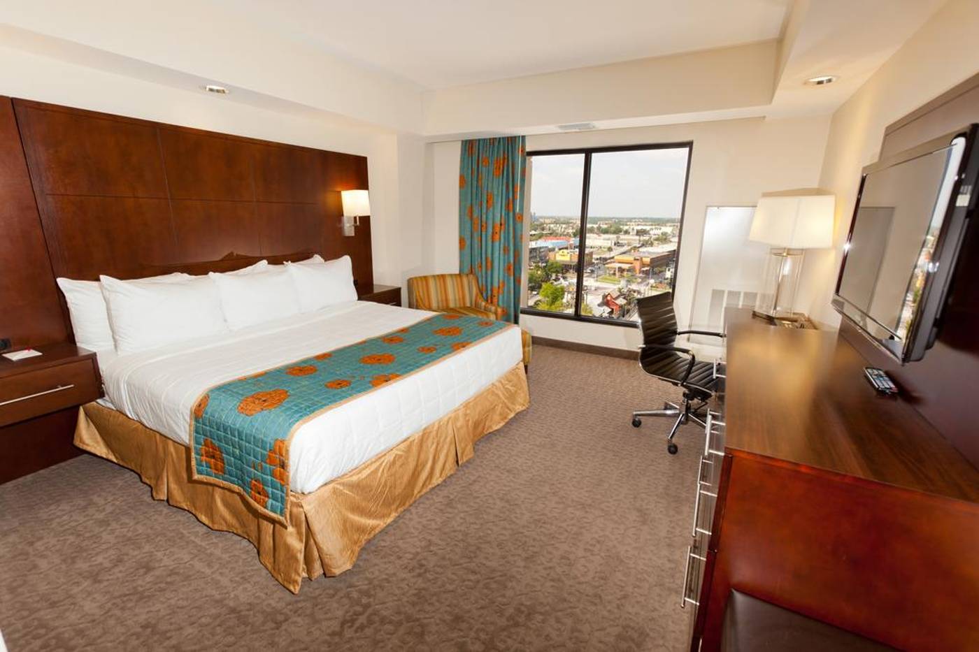Ramada Plaza Resort & Suites