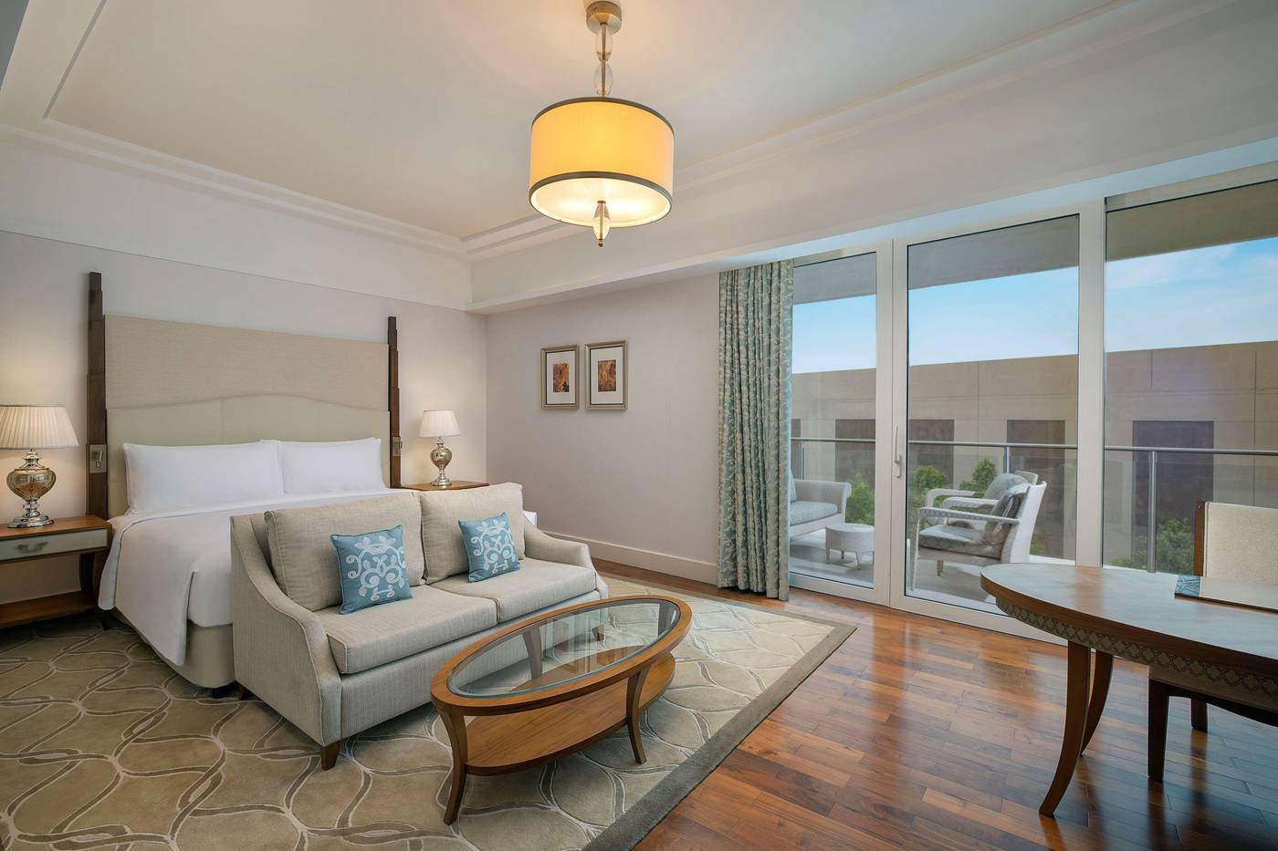 Waldorf-Astoria-Dubai-Palm-Jumeirah-Room-25