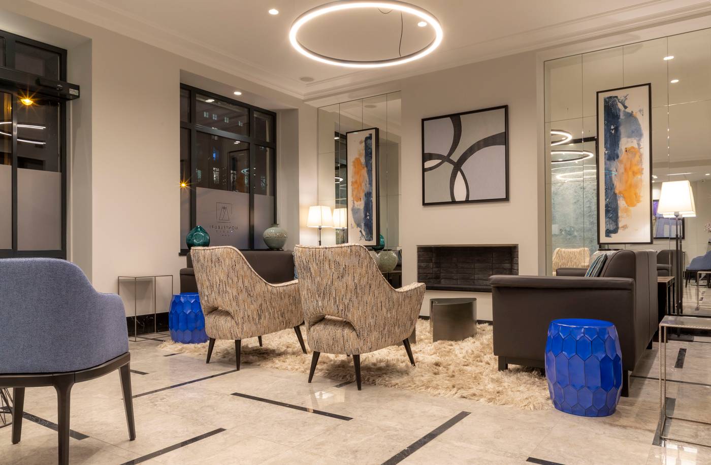 Montfleuri-Arc-de-Triomphe-Lobby-2