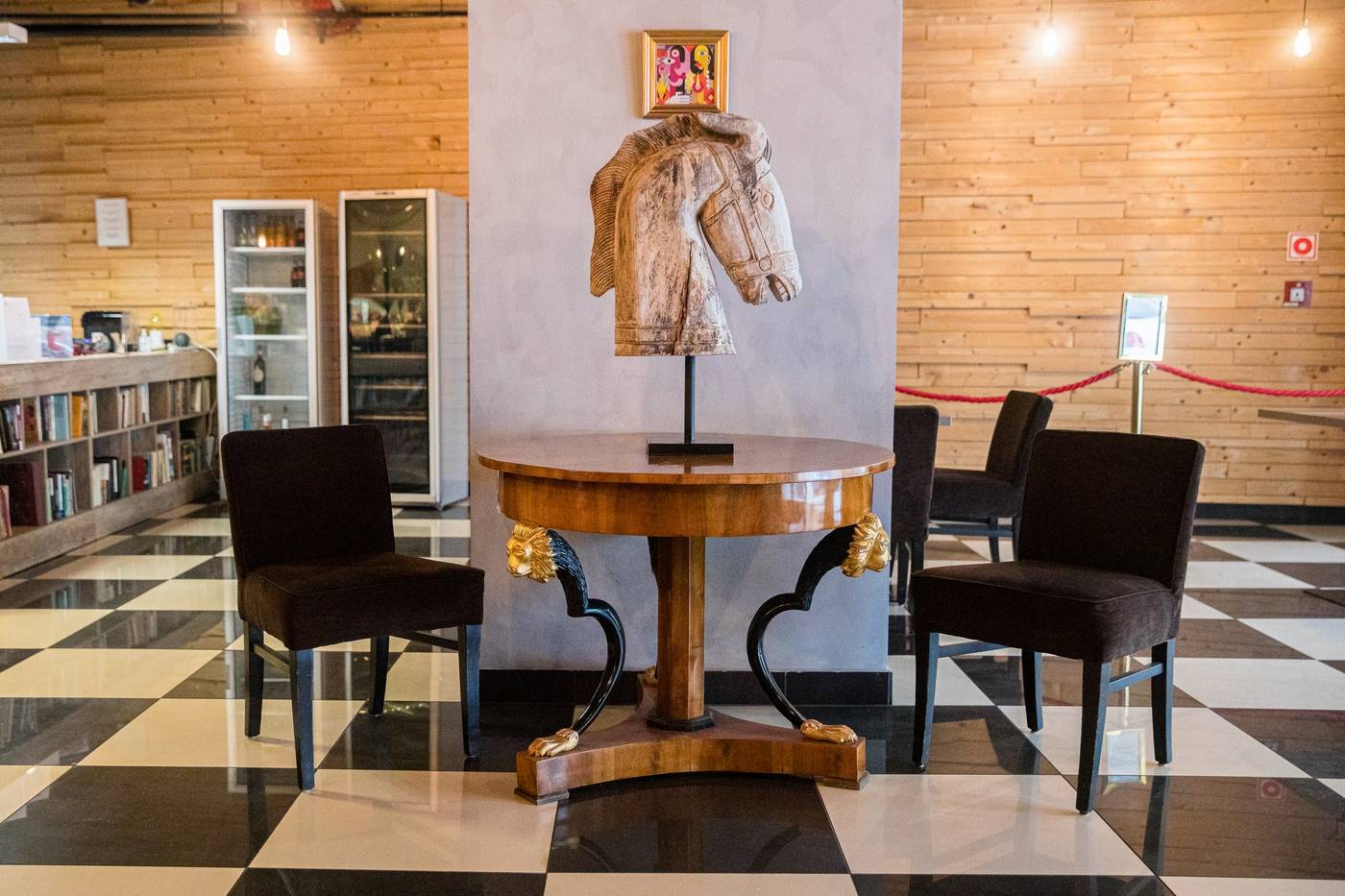 Di-Verdi-Imperial-Lobby-9