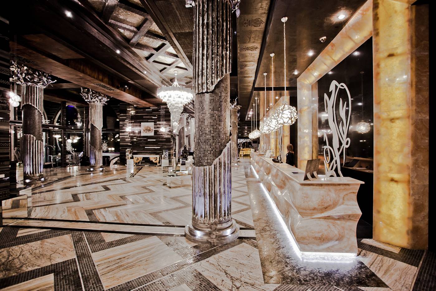 Royal-Castle-Lobby-51