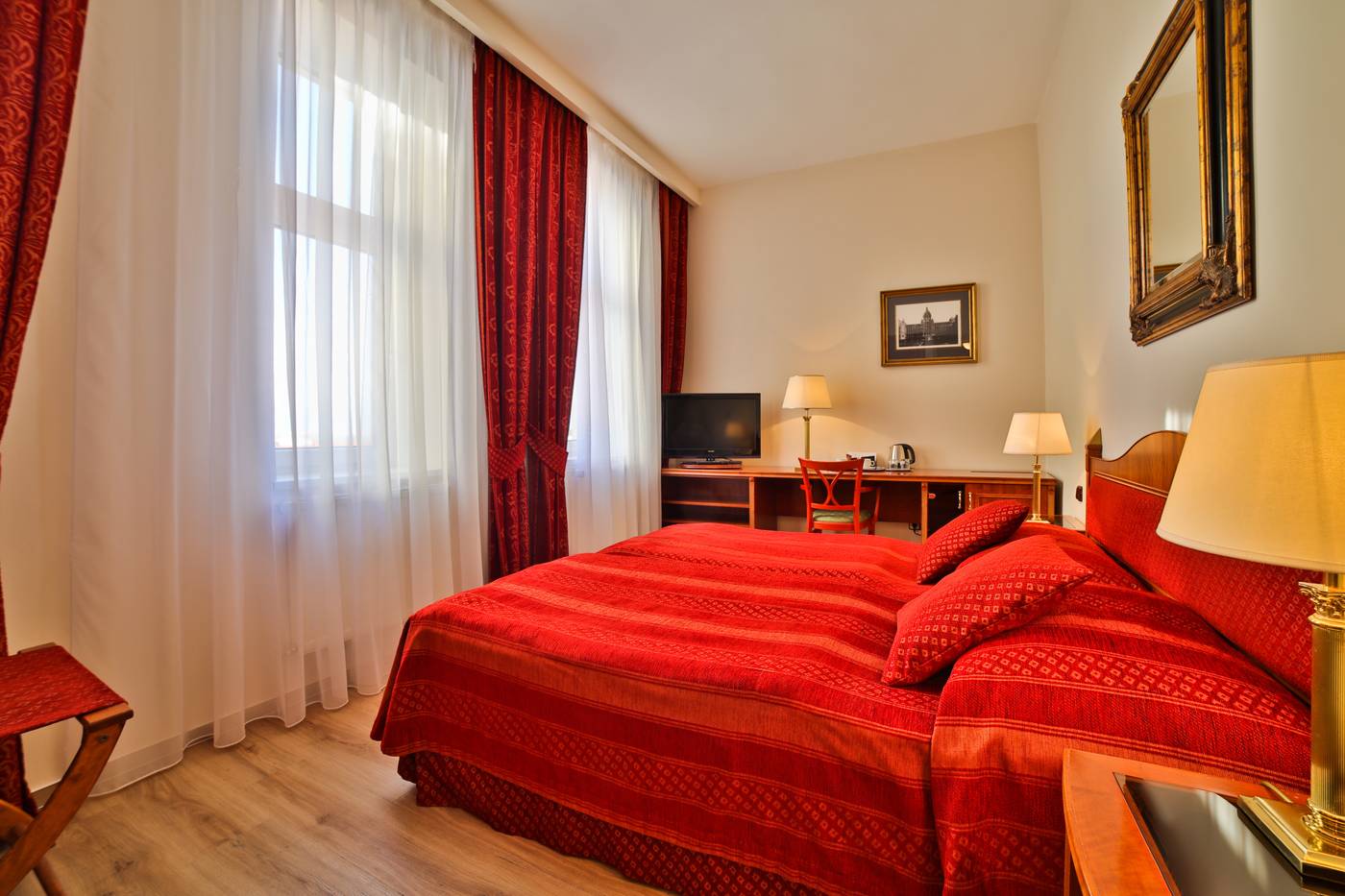 Ariston---Ariston-Patio-Hotel-Room-9