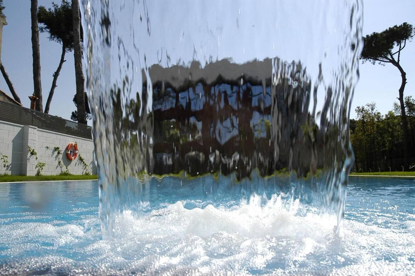 Royal-Marina-Gardens-Pool-13