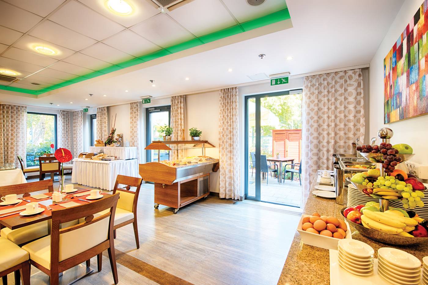 Achat-Hotel-Budapest-Restaurant-19