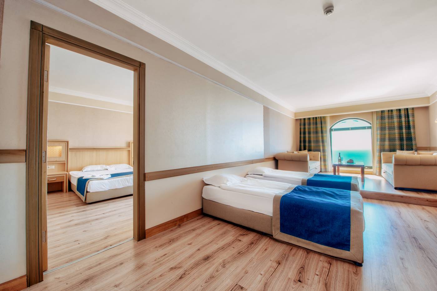 Utopia World Hotel
