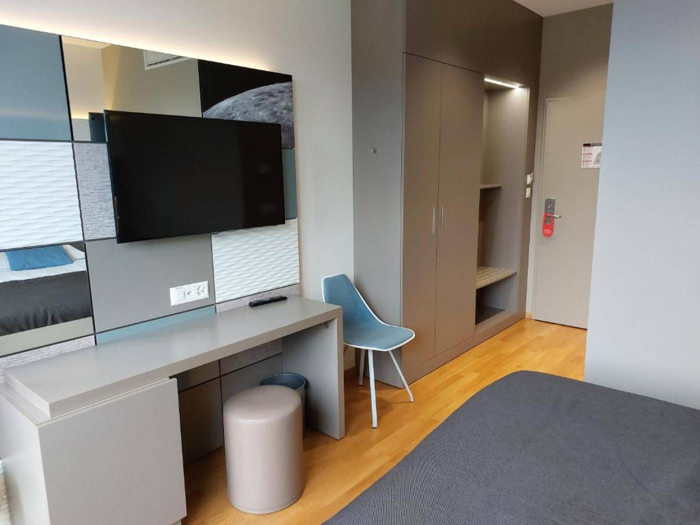 B&B Hotel Lausanne Crissier-Switzerland-LAUSANNE-Room-8