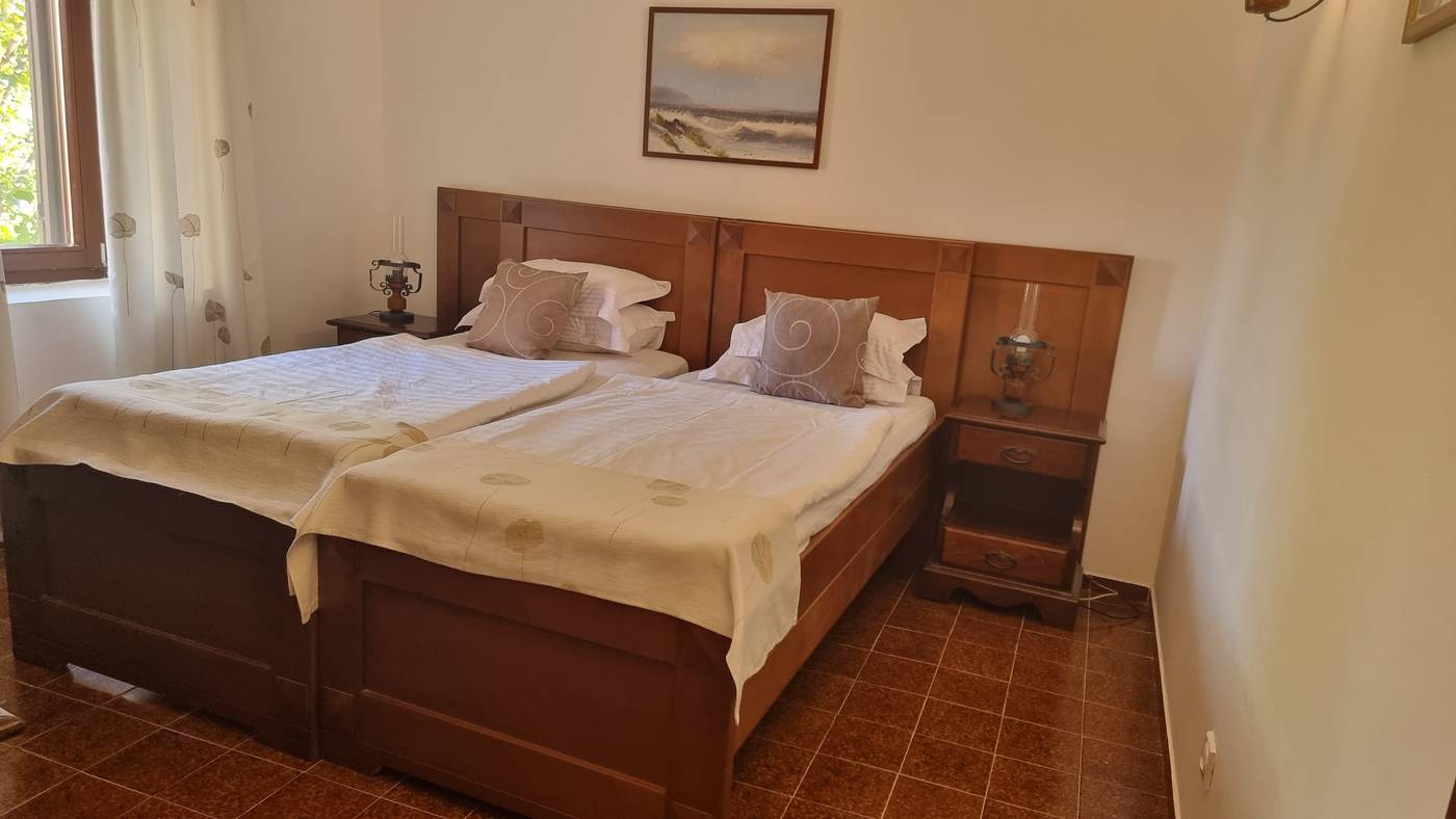 Hotel-Palata-Venezia-Room-41