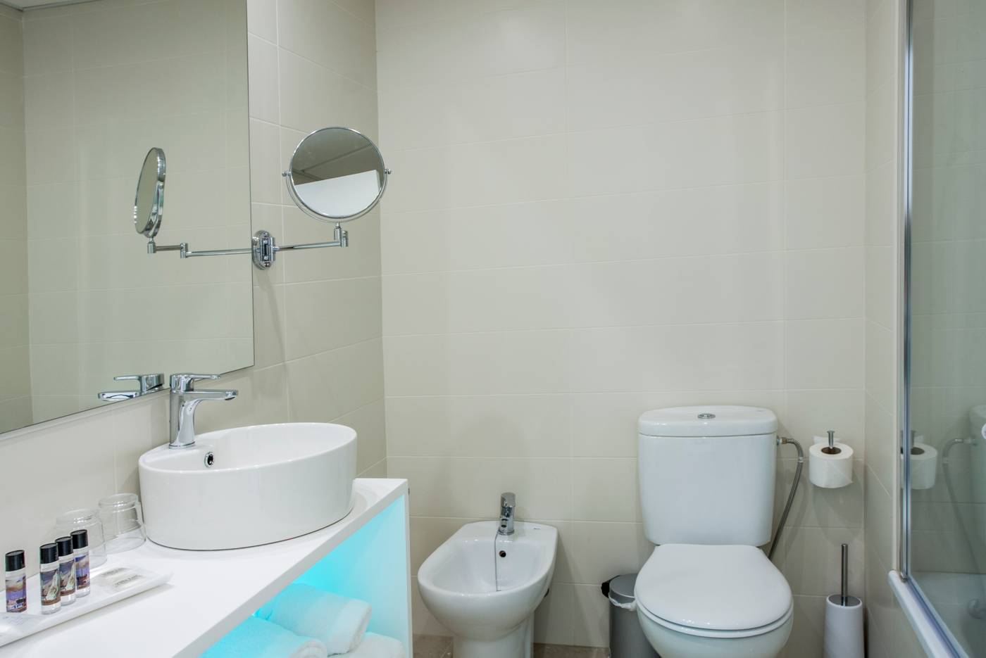 Magic-Aqua-Villa-Luz-Room-27