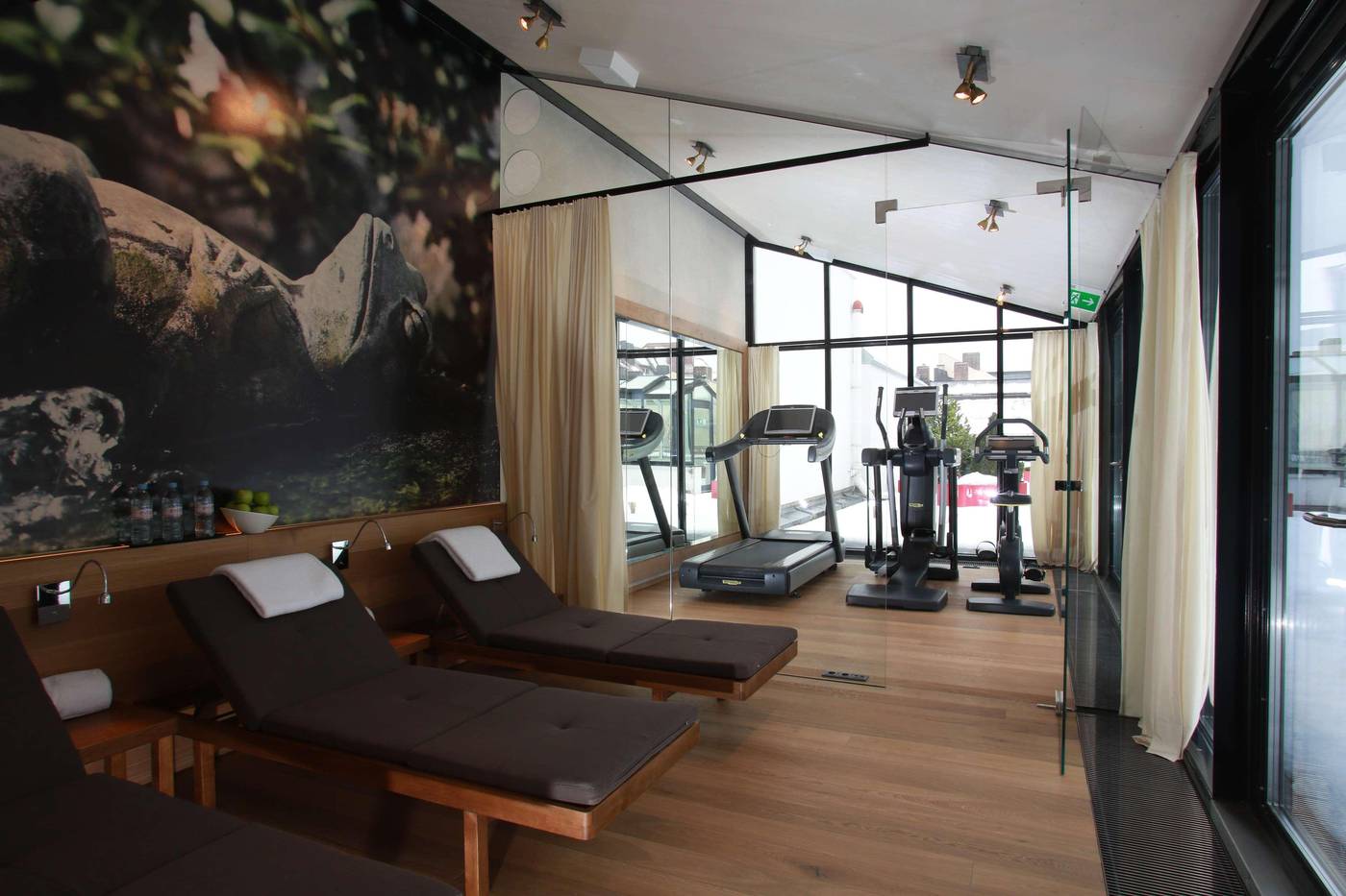 Hotel-Muenchen-Palace-Sports-and-Entertainment-60