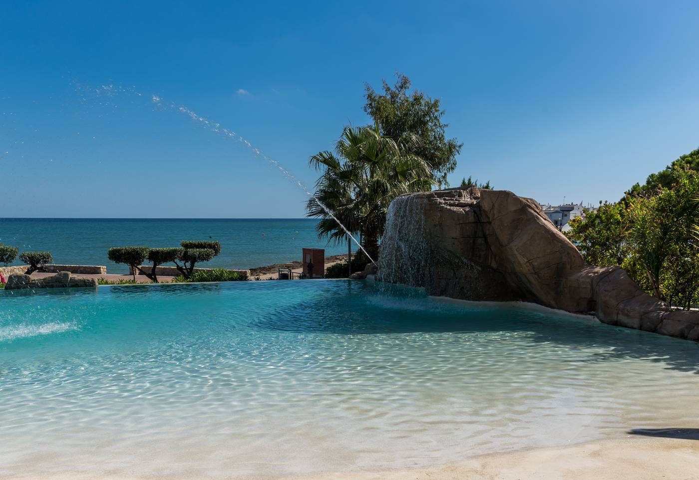 Gran-Hotel-Las-Fuentes-Pool-11