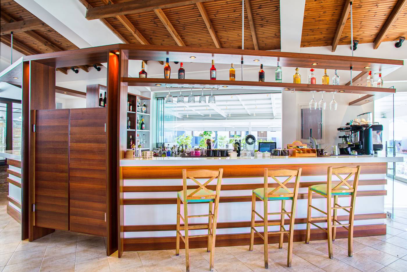 Lily-Ann-Village-Bar-57