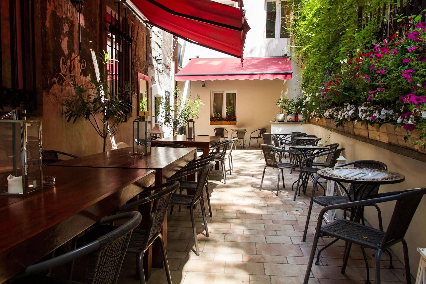 Lounge-Apartments-Restaurant-55