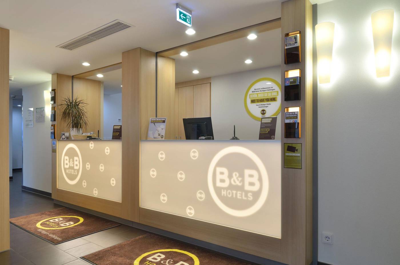 B&B Hotel Stuttgart-Vaihingen-Germany-Stuttgart-Lobby-7