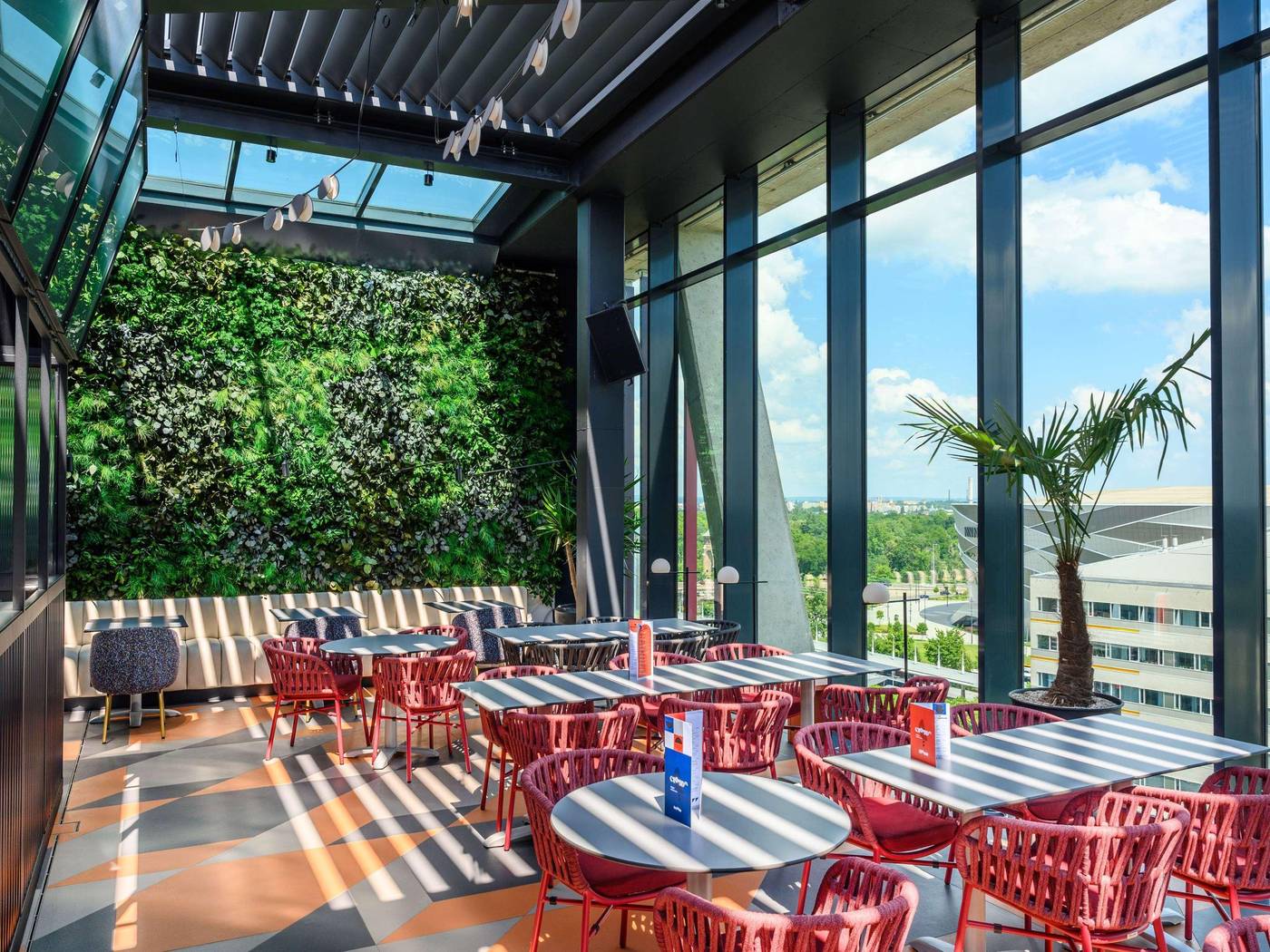 Tribe-Budapest-Stadium-Bar-39