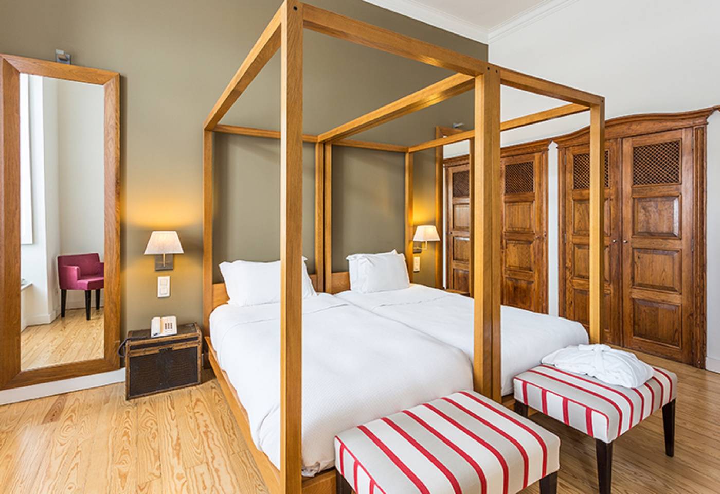 York-House-Hotel-Room-4