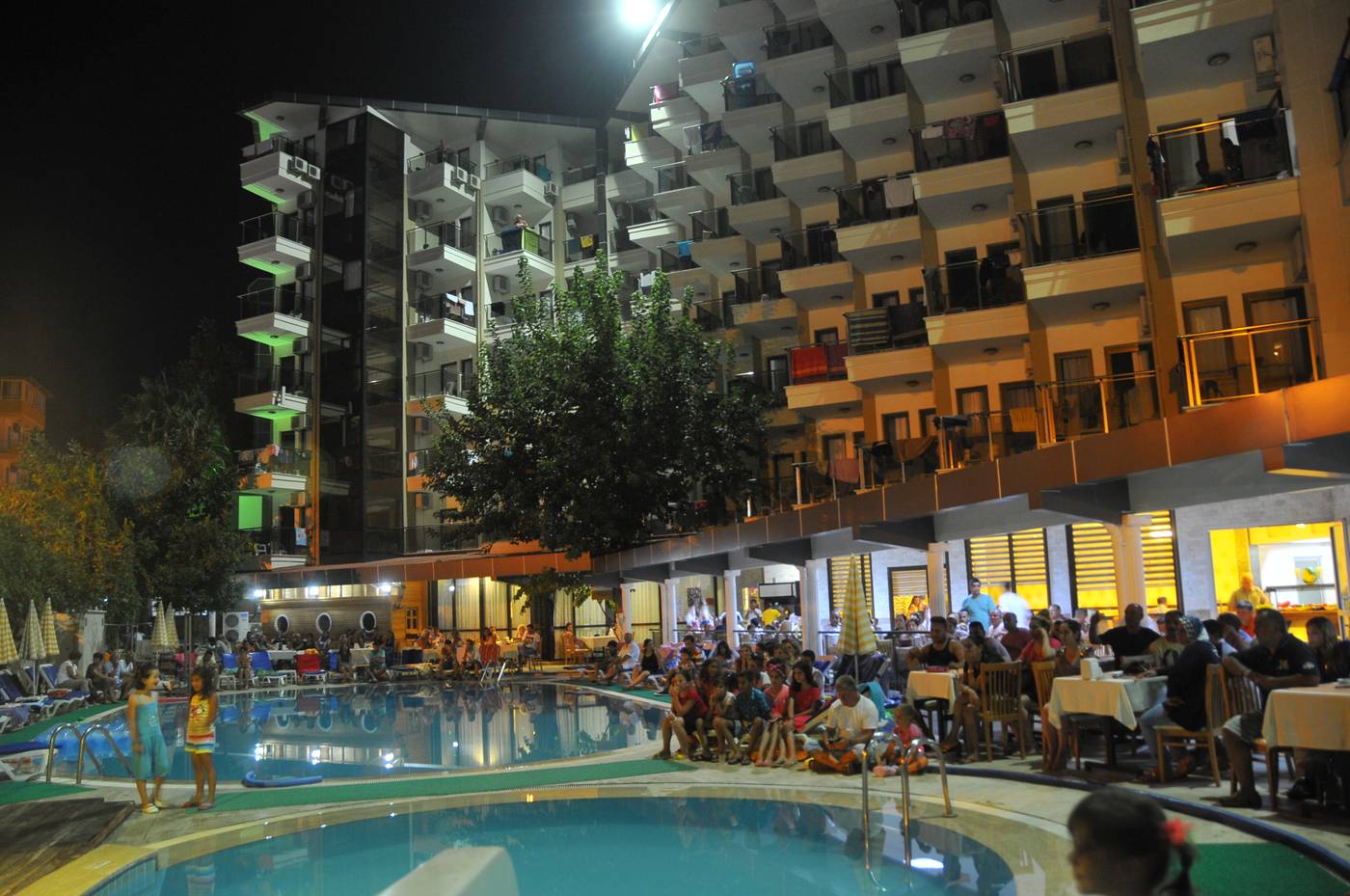 Monte-Carlo-Hotel-Sports-and-Entertainment-6