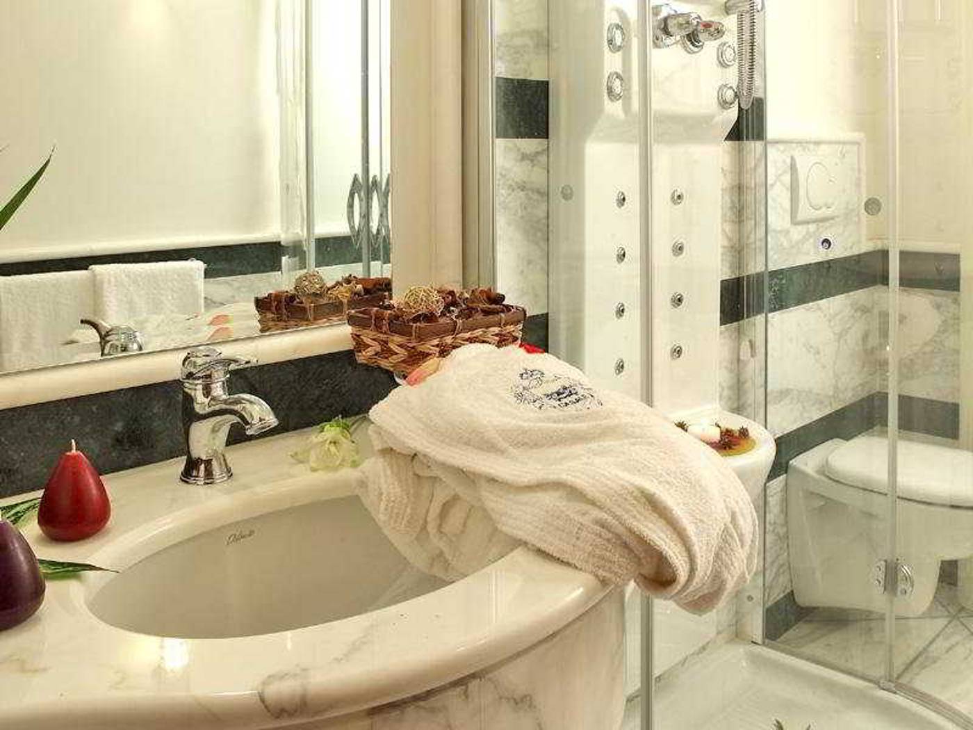 Casale-Russo-Room-18