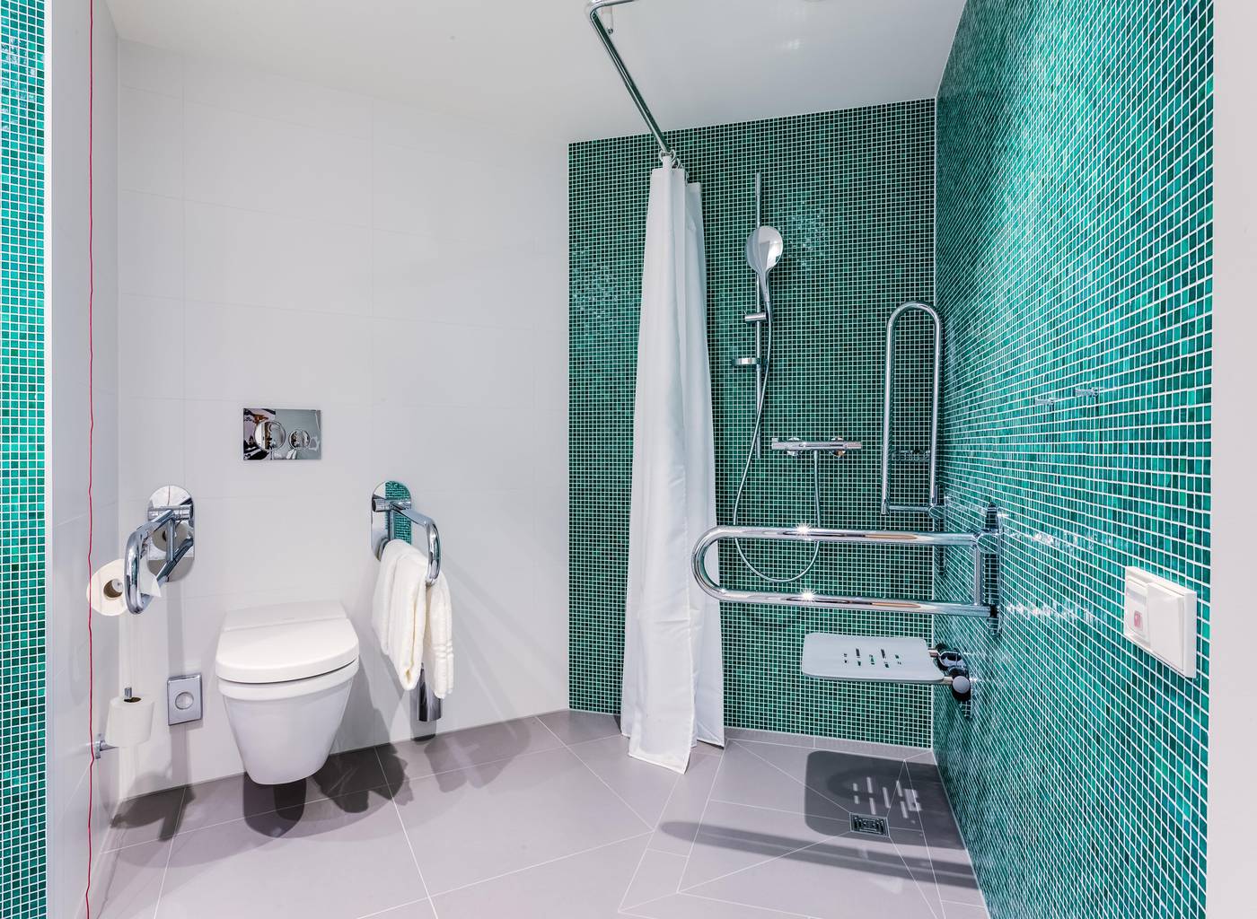 Holiday-Inn-Warsaw-City-Centre-Room-46