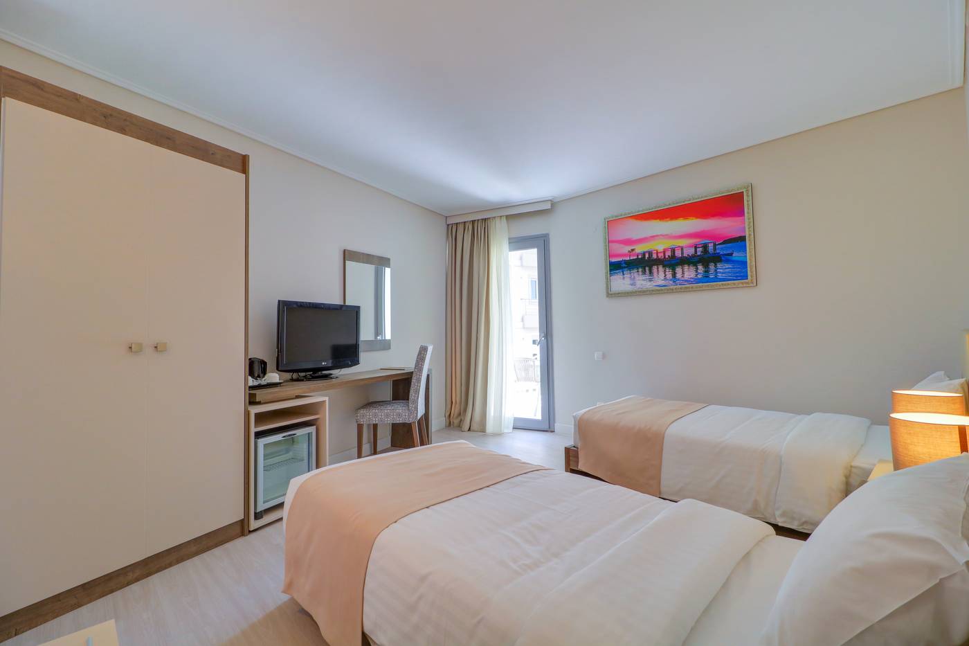 Bomo-Club-Palace-Hotel-Room-7