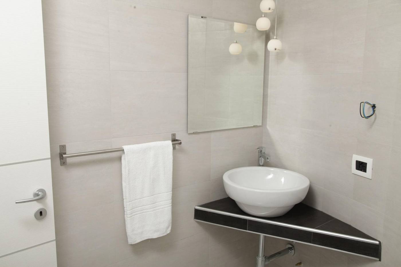 Maison-Maneli-Luxury-B-B-Room-36