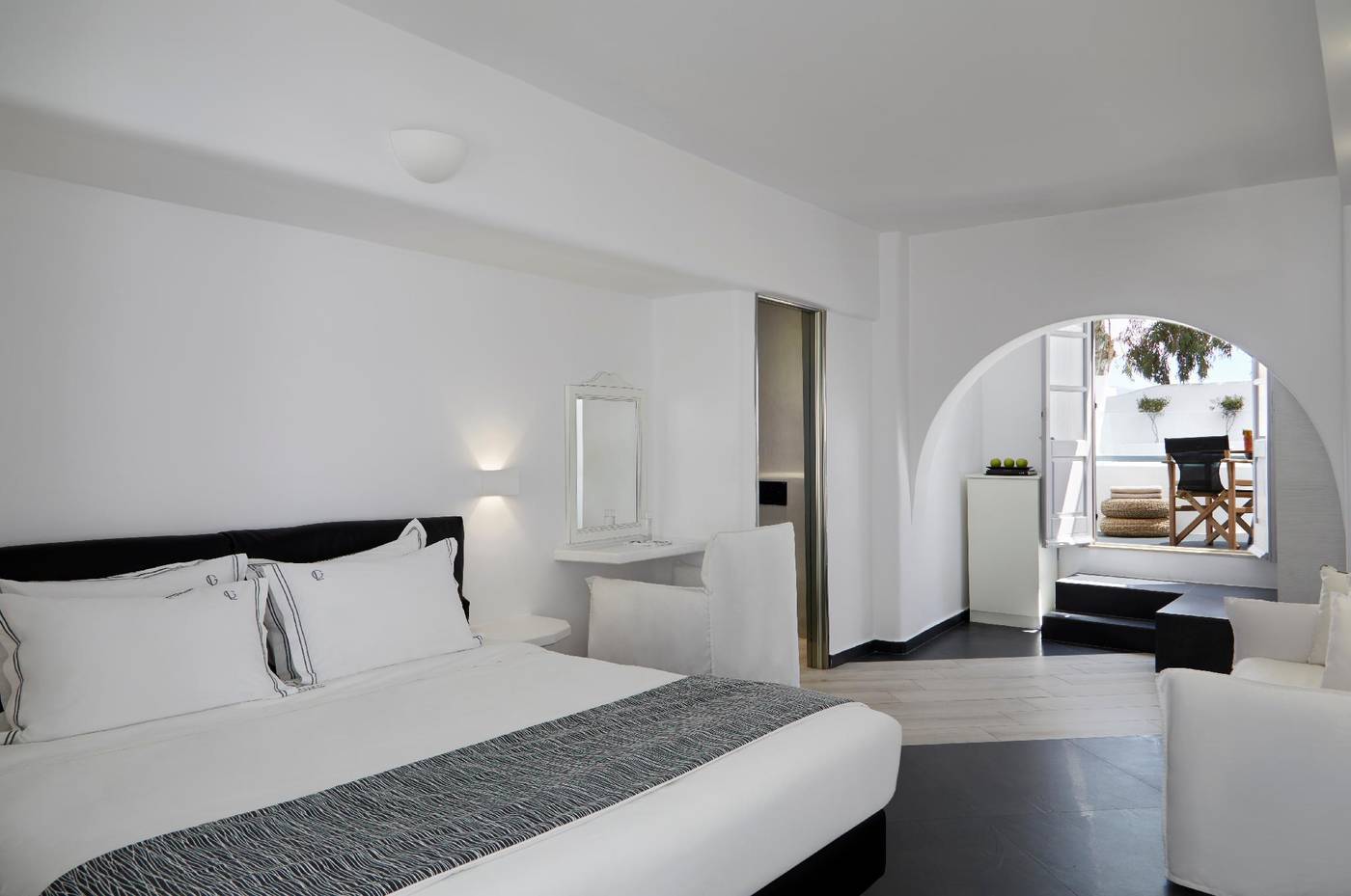 Kalisti-Hotel---Suites-Room-30