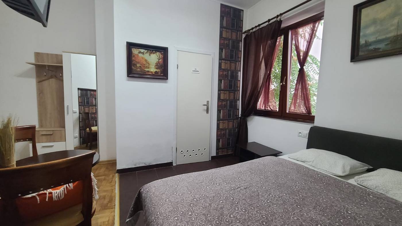 Lorf-Hostel-Coffee-Room-24